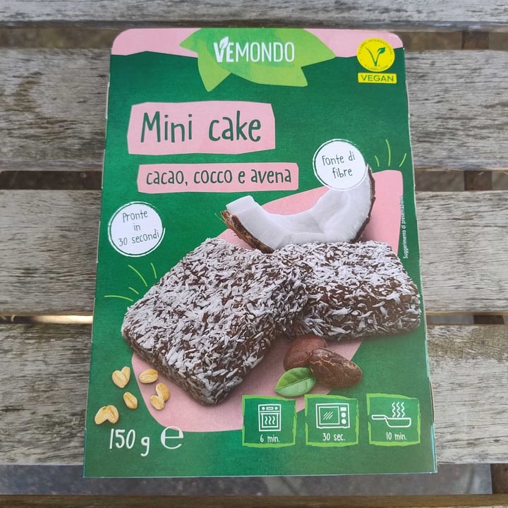 photo of Vemondo mini cake cacao cocco e avena shared by @laverbena on  23 Apr 2024 - review