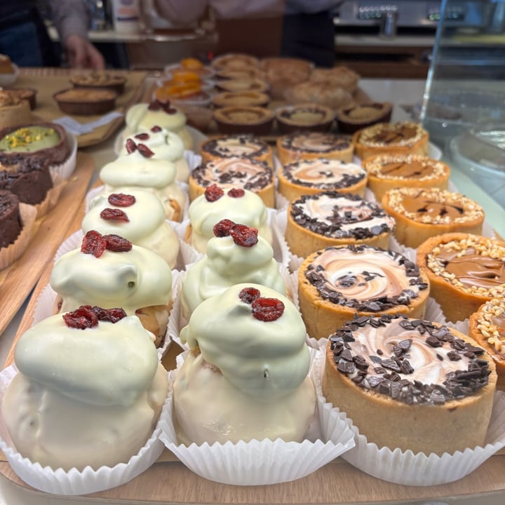 photo of So Natural tortino al pistacchio e cioccolato shared by @psithyrisma on  16 Apr 2025 - review