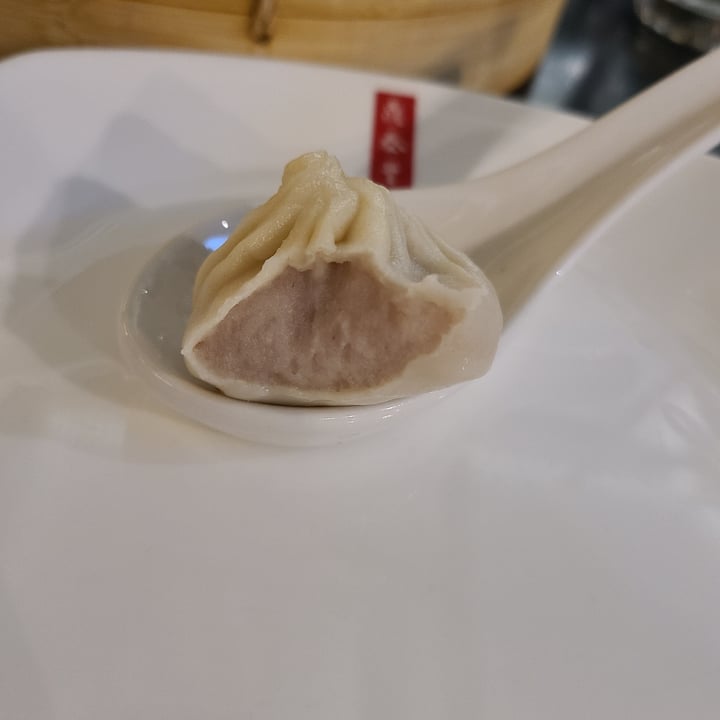 photo of Din Tai Fung SouthCenter Taro desert dumplings shared by @sofihuasteca on  06 May 2024 - review