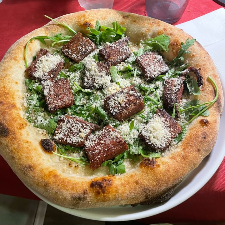 photo of Le 4 stagioni pizzeria gourmet numero 3 shared by @herbivorelucia on  09 Sep 2025 - review