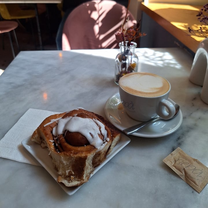 photo of Pasticceria Nepà Cinnamon Roll shared by @elenaponyo on  22 Sep 2025 - review