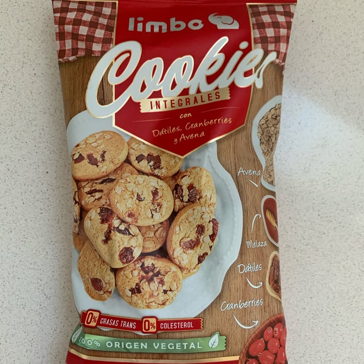 photo of Limbo Cookies integrales con dátiles, cranberries y avena shared by @signorinaluciana on  23 Jan 2025 - review