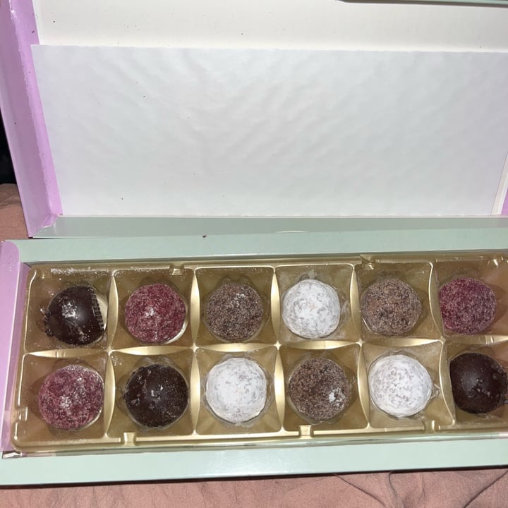 photo of Moser Roth Vegan Chocolates / Assorted Truffles shared by @gardensoul on  06 Feb 2024 - review