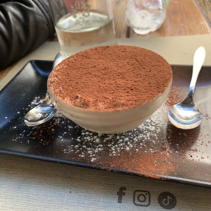 photo of Rifugio Romano Tiramisù Vegan shared by @iamveg on  11 Apr 2024 - review