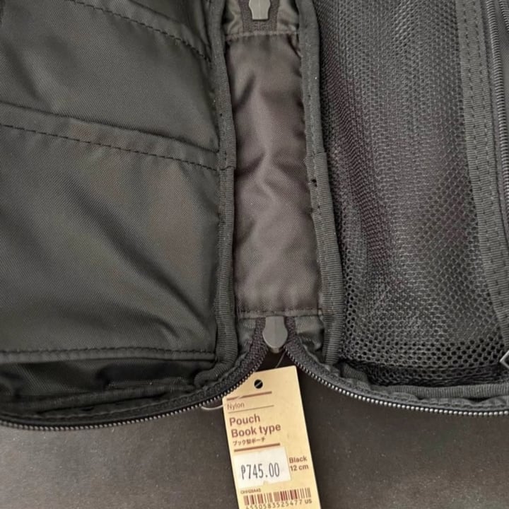 photo of Muji Nylon Pouch Book Type shared by @teamaldous on  07 Oct 2025 - review