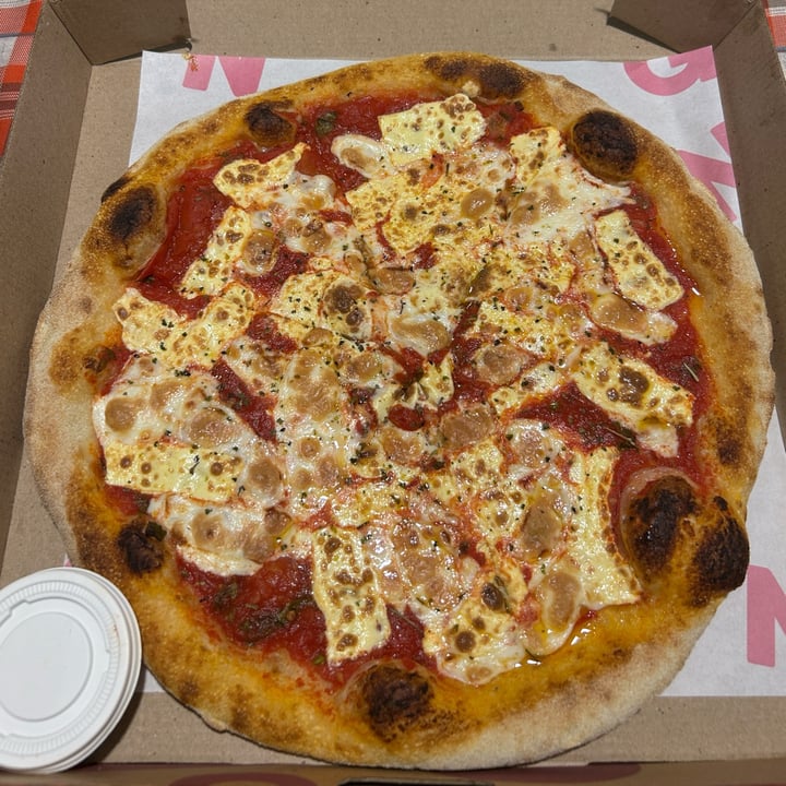 photo of Angolo pizza napolitana vegana Formaggi shared by @zullybee on  08 Oct 2025 - review