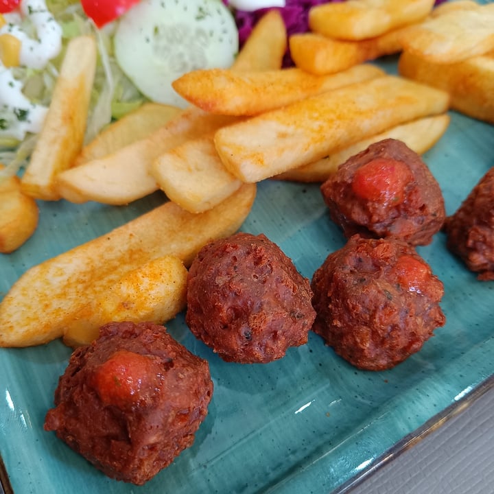 photo of Pizzeria-Kebab Monte Ararat (Vegano / Vegetariano) Kottbullar Piatto shared by @ambras on  14 Sep 2025 - review