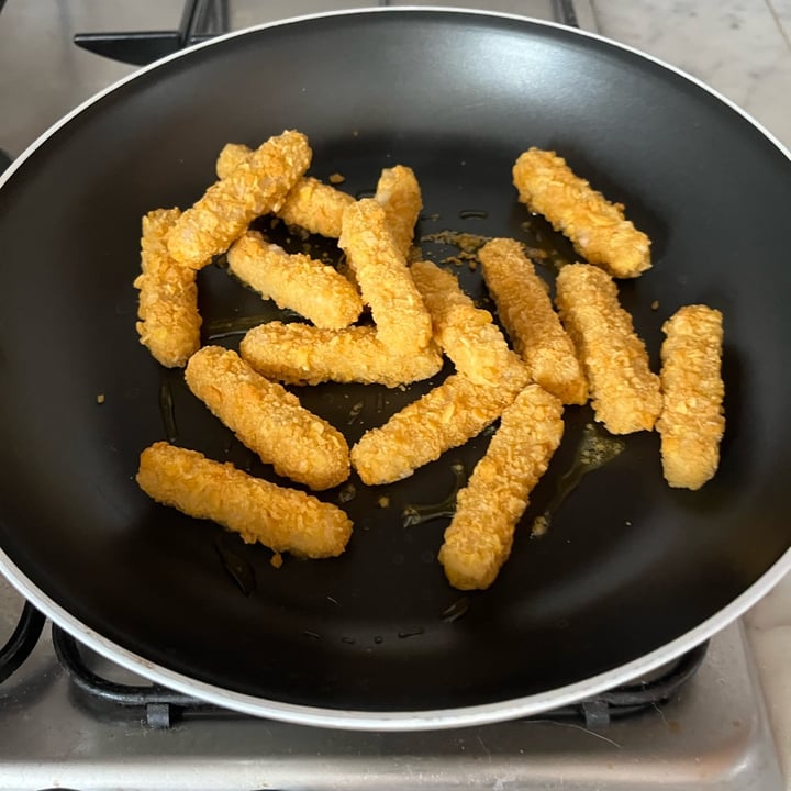 photo of Valsoia stick gusto pollo shared by @lucyvegan83 on  22 Jul 2025 - review