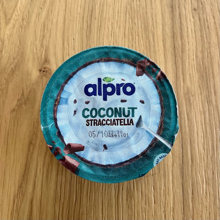 photo of Alpro Absolutely Coconut Stracciatella shared by @ales5andra on  14 Sep 2023 - review