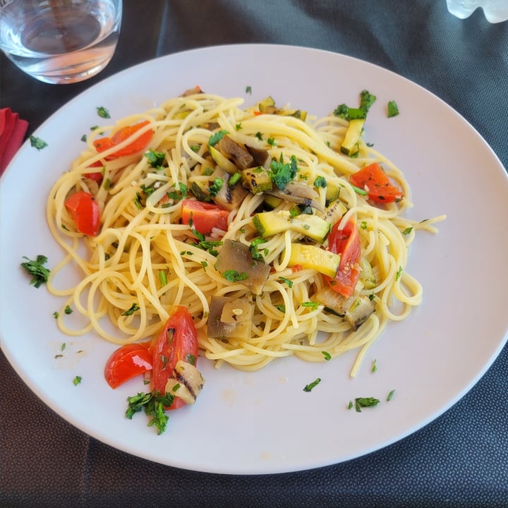 photo of Bar Pizzeria Gatto Rosso Pasta Con Le Verdure shared by @blavinia on  17 Jun 2025 - review