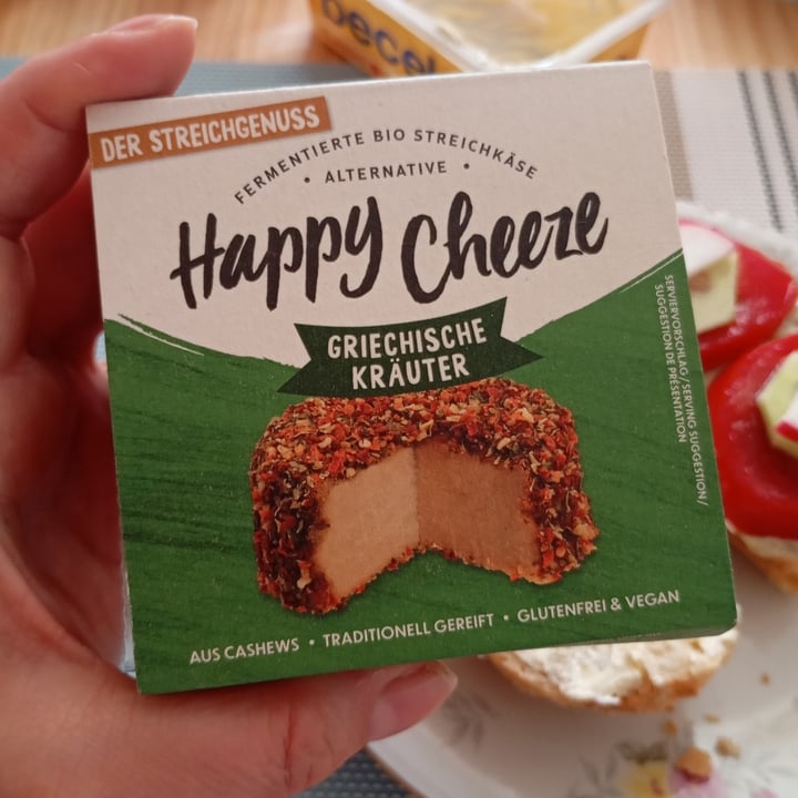 photo of Happy Cheeze Streichkäse Griechische Kräuter shared by @gwenda on  24 Aug 2025 - review