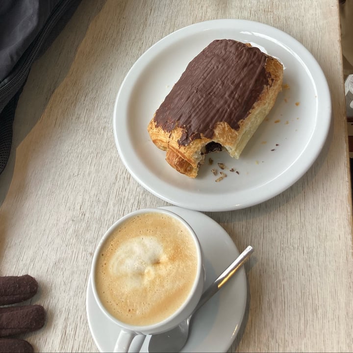 photo of Massolit Cooks Pain au Chocolat shared by @gaiacavallaro on  03 Mar 2024 - review