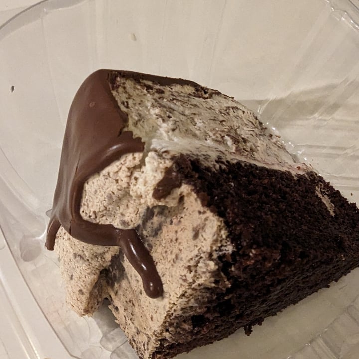 photo of Loving Hut Chocolate Raspberry Mousse Cake shared by @kristig on  04 Feb 2024 - review