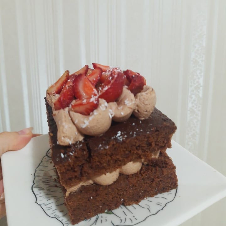 photo of Cutiepie.mdq Torta De Chocolate Y Mousse Con Frutillas shared by @ktpmor on  23 Mar 2024 - review