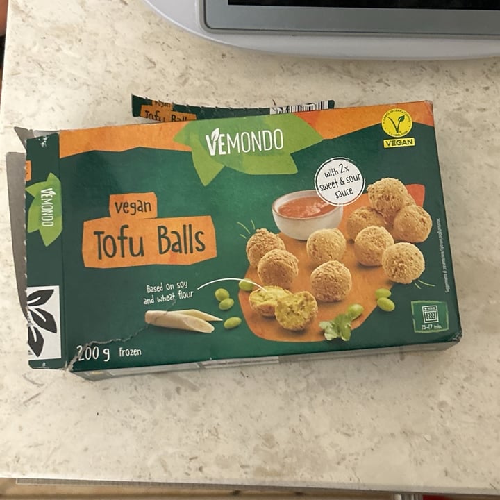 photo of Vemondo tofu balls shared by @manuvegan on  08 Feb 2024 - review