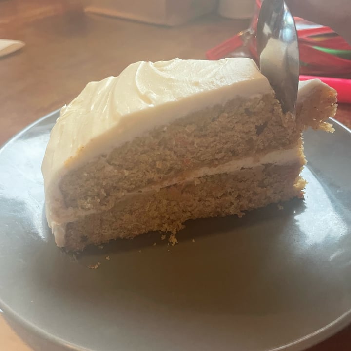 photo of Veggie Heaven Carrot Cake shared by @clarendiee on  15 Nov 2023 - review