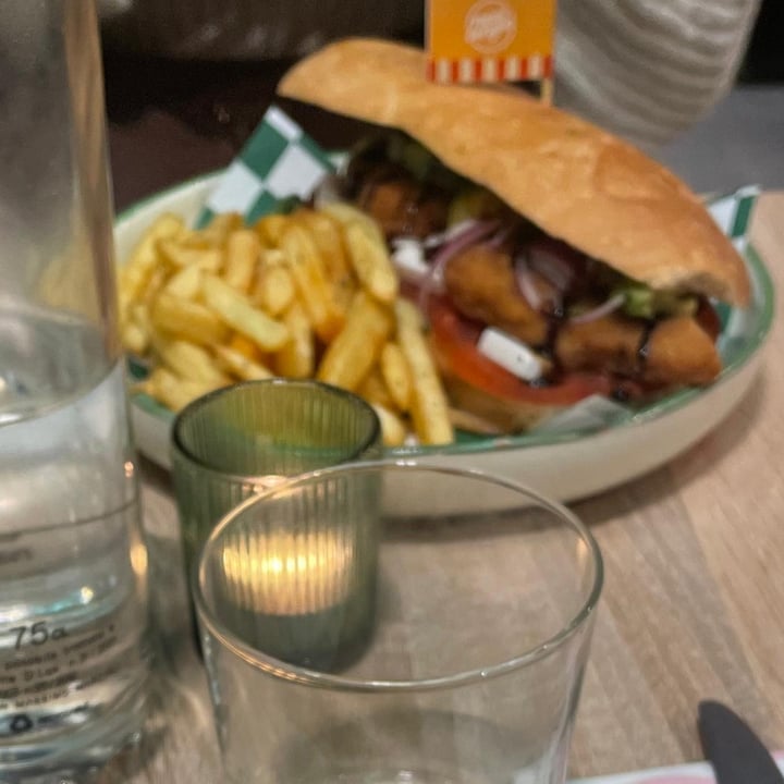 photo of Neat Burger Milano | Merlata Bloom Cali Chickn Club shared by @kiki8 on  11 Jan 2024 - review