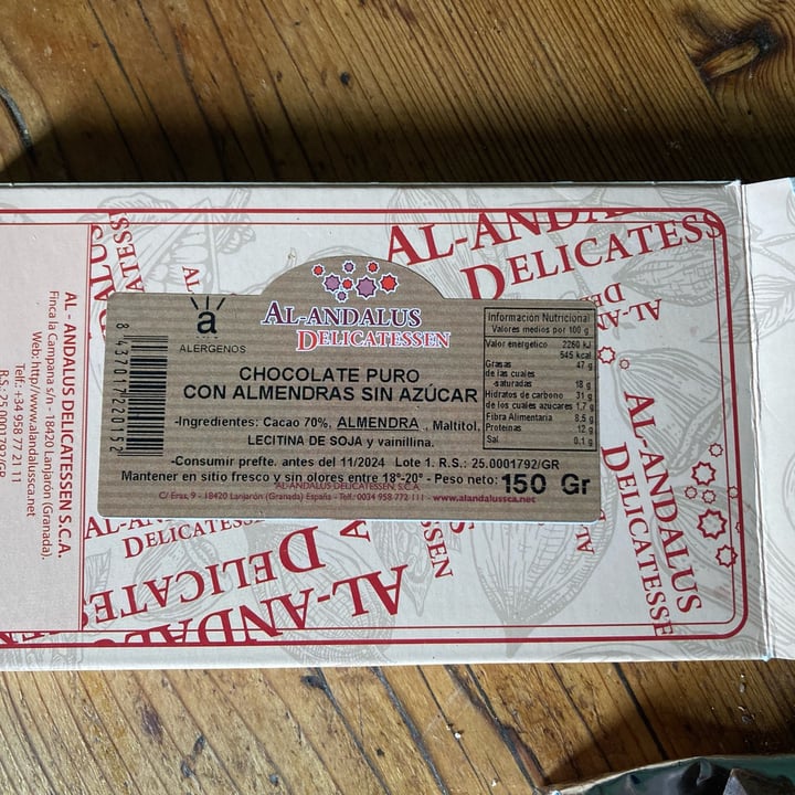 photo of Al-andalus Chocolate Puro con alemendras sin azucar shared by @sanleeping on  29 Apr 2024 - review