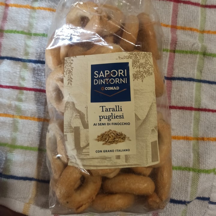 photo of Conad sapori e dintorni taralli pugliesi ai semi di finocchio shared by @fedegoesgreen on  14 Oct 2024 - review