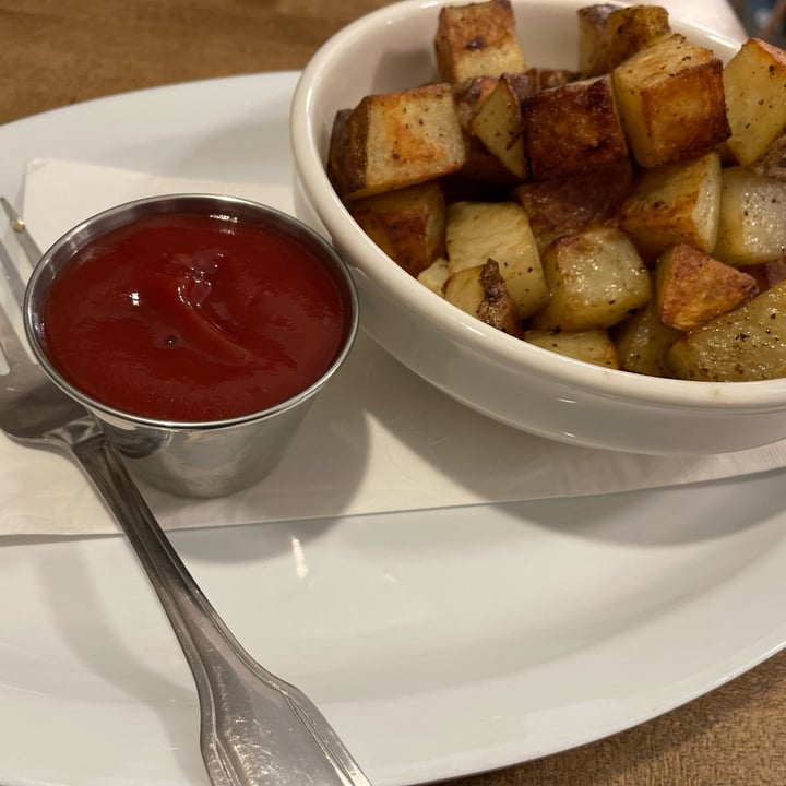 photo of Simple Loaf Bakehouse Breakfast Potatoes shared by @dinaaa on  18 Jan 2025 - review