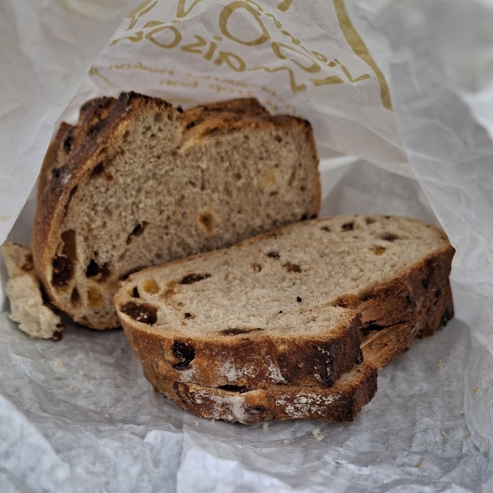 photo of Lefranc pane albicocche e fichi shared by @avlescri on  22 Aug 2025 - review