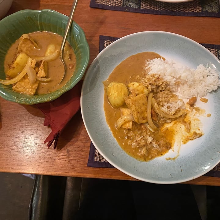 photo of Khomkhai Thai Cuisine Tofu Peanut Curry (Mas Sa Man) shared by @joeashwood on  24 Oct 2024 - review