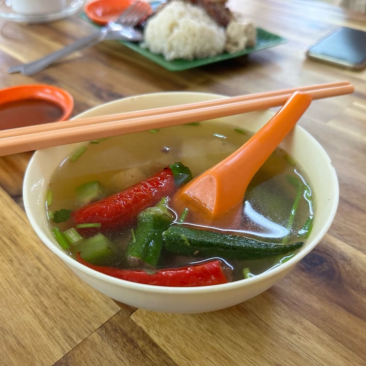 photo of Blue Boy Vegetarian Food Centre Yong tau foo shared by @dafnelately on  07 Apr 2024 - review