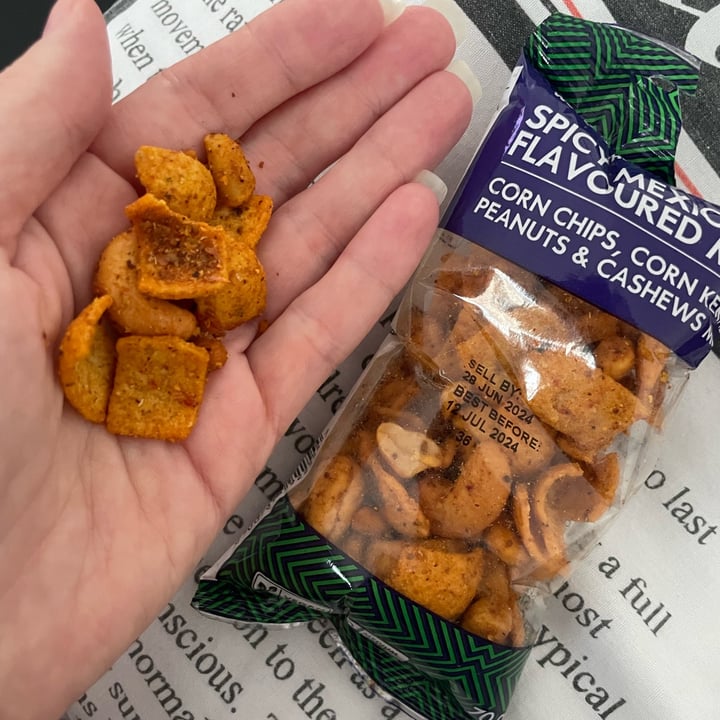 photo of Woolworths Food Spicy mexican mix shared by @cdg2399 on  06 Apr 2024 - review