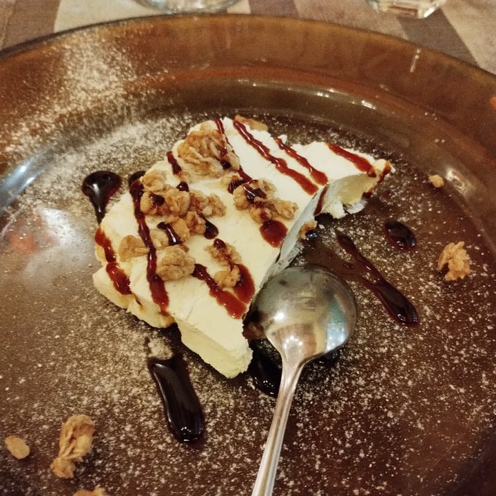 photo of La Parisiana - Ristorante dei Laghi semifreddo alle mandorle shared by @azzurra on  01 Nov 2023 - review