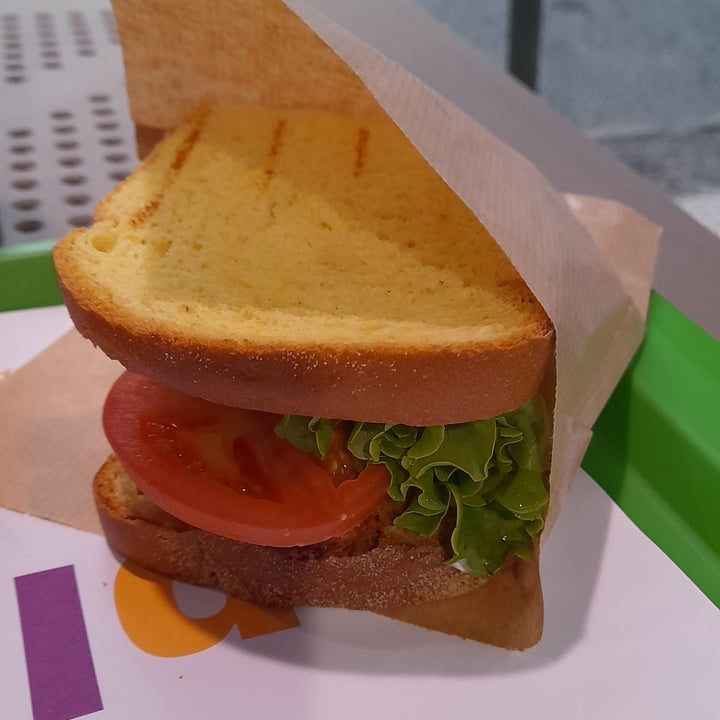 photo of Plant Bun menù club sandwich shared by @lupogrigio on  05 Oct 2023 - review