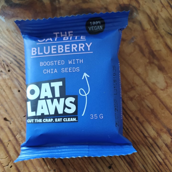photo of Oatlaws The oat bite Blueberry shared by @sisvegan on  20 Sep 2023 - review