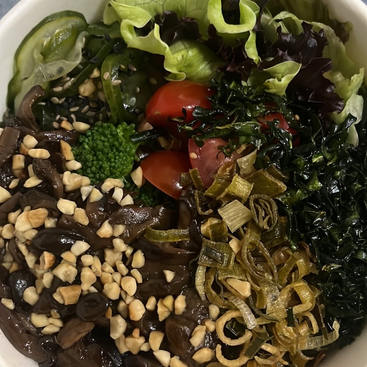 photo of Trash 'n' Fresh Green Bowl shared by @isadoragontijo on  24 Aug 2023 - review