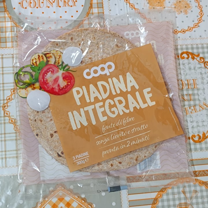photo of Coop piadina integrale shared by @lussyp on  06 Apr 2024 - review