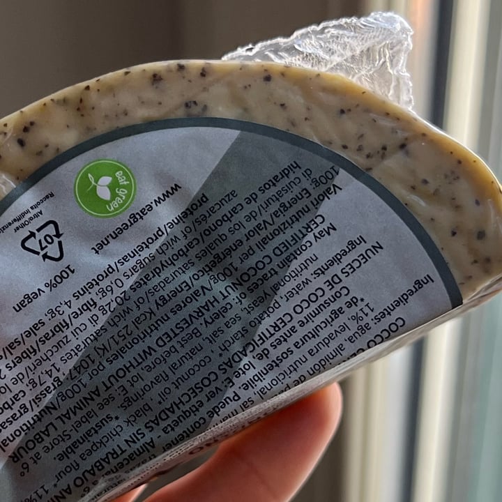 photo of Eatgreen formaggio Gondino aroma tarturo shared by @m4ri0 on  01 Oct 2023 - review