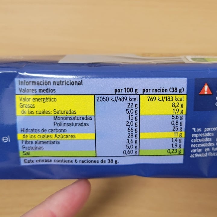 photo of Eroski Cookies con chips de chocolate shared by @fivefeetvegan on  04 Mar 2025 - review