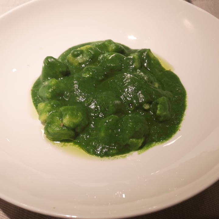 photo of La Finestra gnocchi di patate vegan shared by @aleveganfoodlover on  11 May 2024 - review