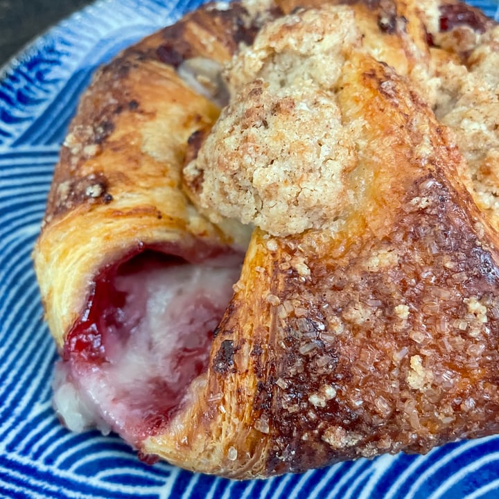 photo of Houldens Rise Above Cherry Cobbler Pocket Danish shared by @alleycatz on  03 Oct 2023 - review