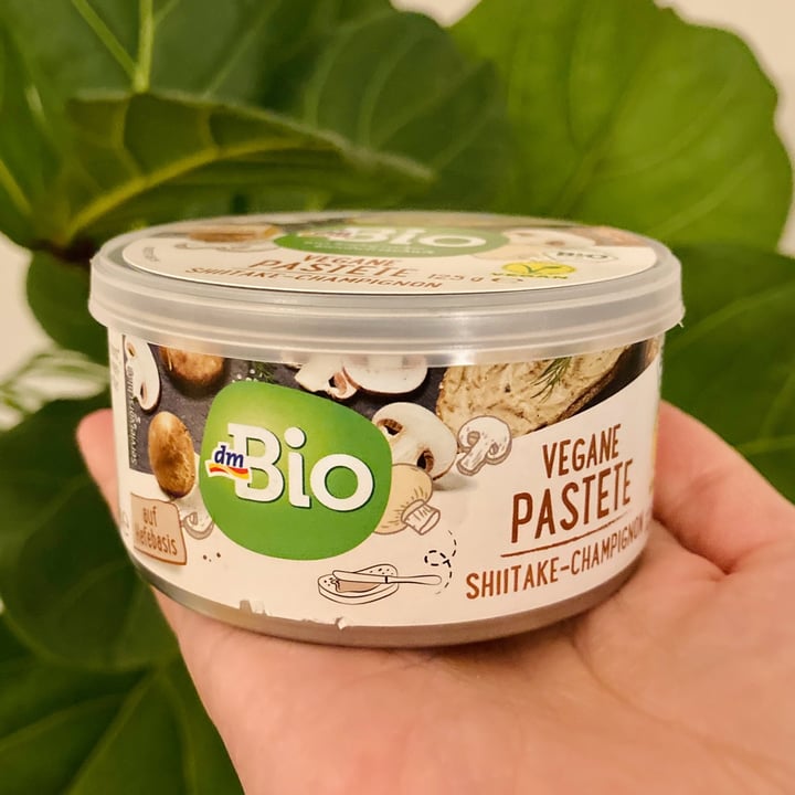 photo of dmBio Vegane Pastete  Shiitake Champignon shared by @geisalopes on  19 Nov 2024 - review