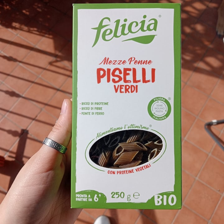 photo of Felicia Mezze penne di Piselli shared by @semplice-me-nte on  19 Jun 2024 - review