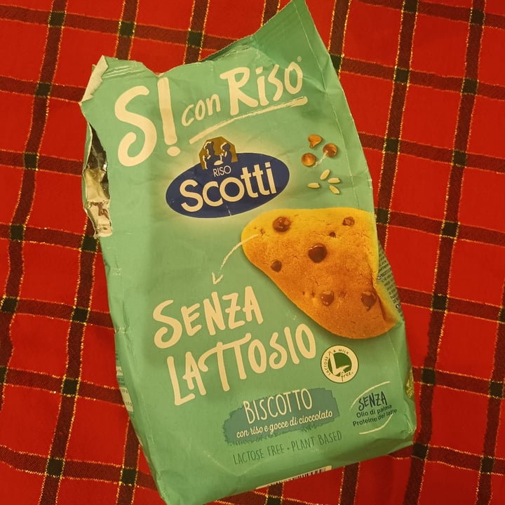 photo of Riso Scotti biscotti con gocce di cioccolato shared by @luana92 on  08 Jan 2024 - review