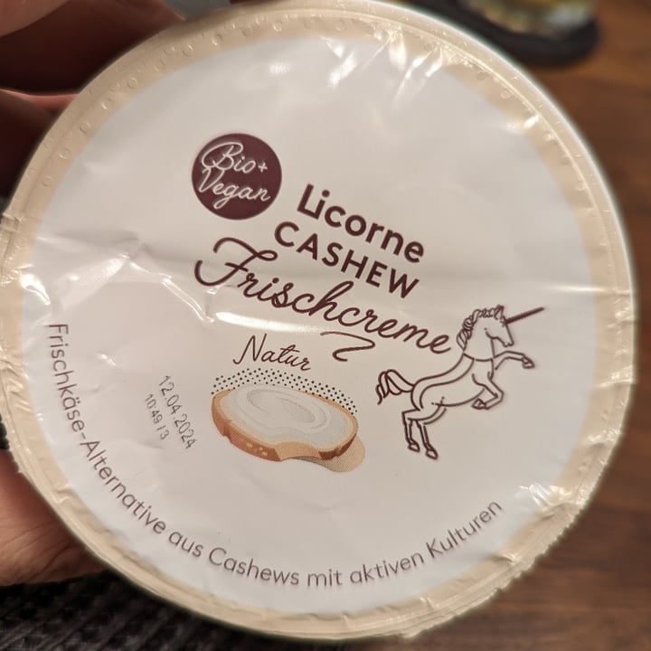 photo of Licorne Cashew Frischcreme shared by @petpet on  13 Mar 2024 - review