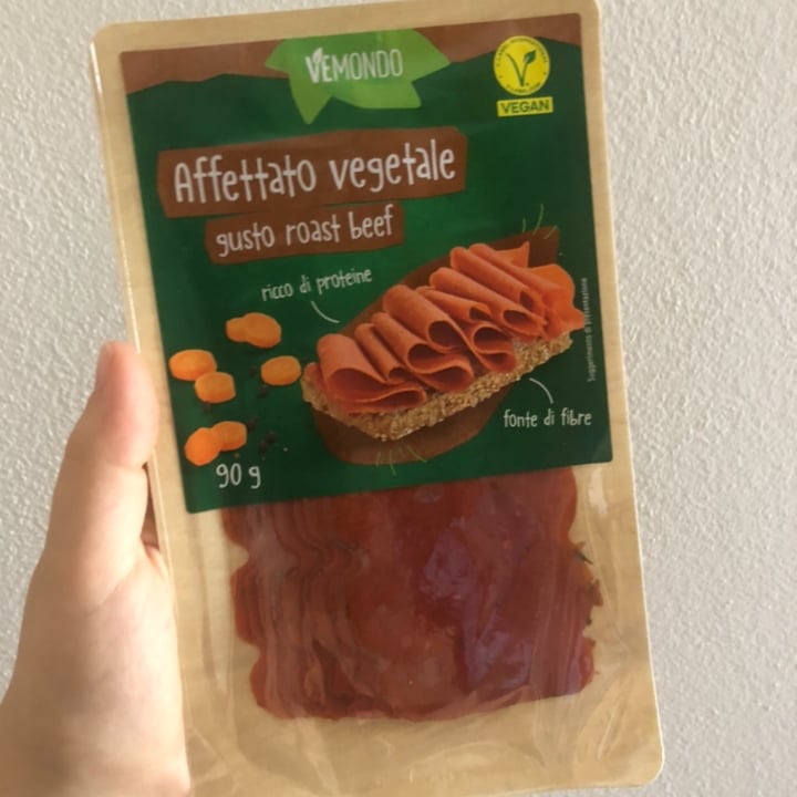photo of Vemondo affettato vegetale gusto roast beef shared by @mari99 on  15 Dec 2023 - review