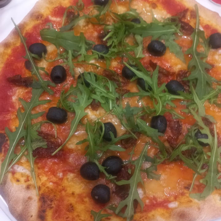 photo of Arribabà pizza Fabio shared by @justjesss on  26 Feb 2024 - review
