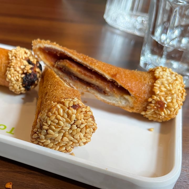 photo of Tofu vegan Spitalfields sesame roll filled with red bean paste shared by @alistar on  24 Apr 2024 - review