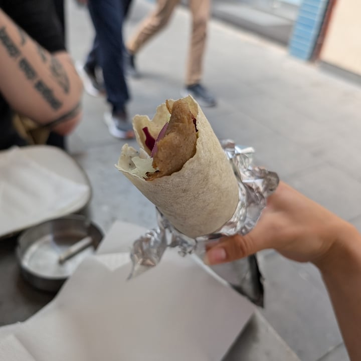 photo of Adieu Paris Veganer Döner vom Soja-Spieß shared by @punilu on  09 Sep 2025 - review