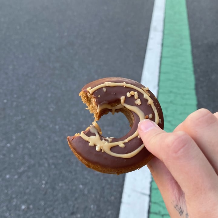 photo of Upbeet! Tokyo peanut butter & milk chocolate shared by @jazminorellanaok on  14 Mar 2024 - review