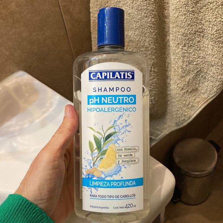 photo of Capilatis shampoo ph neutro shared by @lolimiqueo on  14 Oct 2023 - review