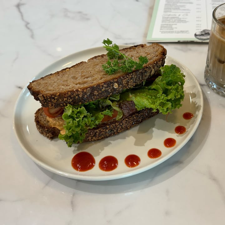 photo of THE GREEN - Rooftop Café CALIFORNIA V BLT SANDWICH shared by @andrefornia on  01 May 2024 - review
