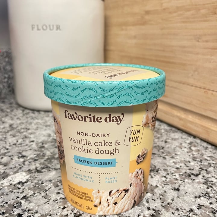 photo of Favorite day Vanilla cake & cookie dough shared by @korkafall on  24 Dec 2024 - review