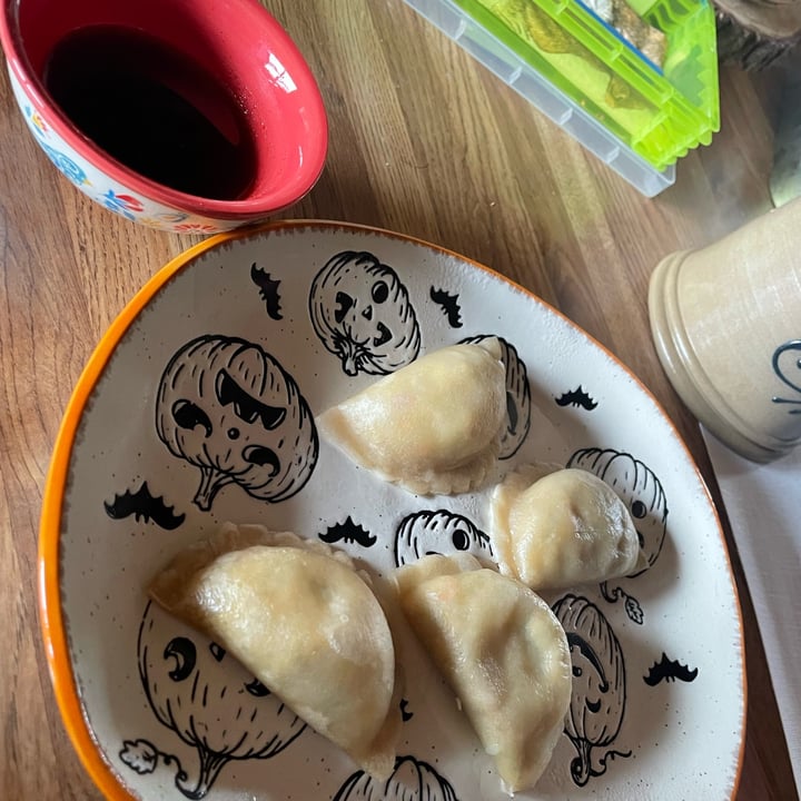 photo of Earth Grown Thai Basil Dumplings shared by @switchharris on  23 Apr 2024 - review